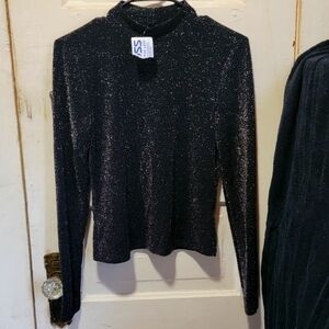 Cute Sparkle top women med